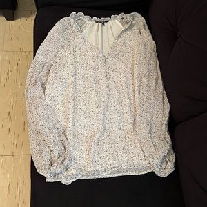 Adorable and classy blouse